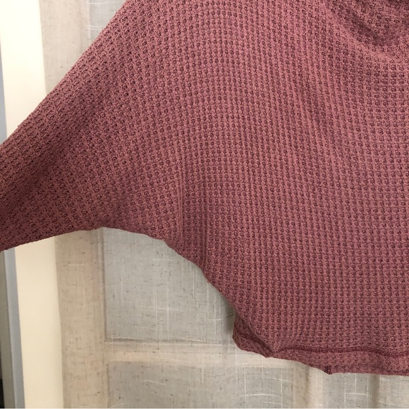 Free People pink dolman sweater - Picture 4 of 11